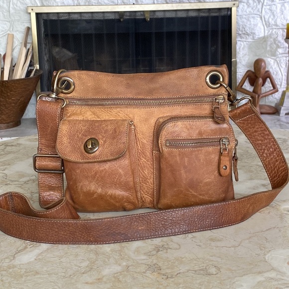 Roots Handbags - Roots Leather Village Cross Body Bag Classic Tan